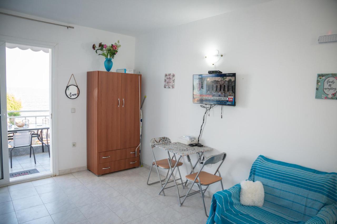 Daisy'S Room Archangelos  Luaran gambar